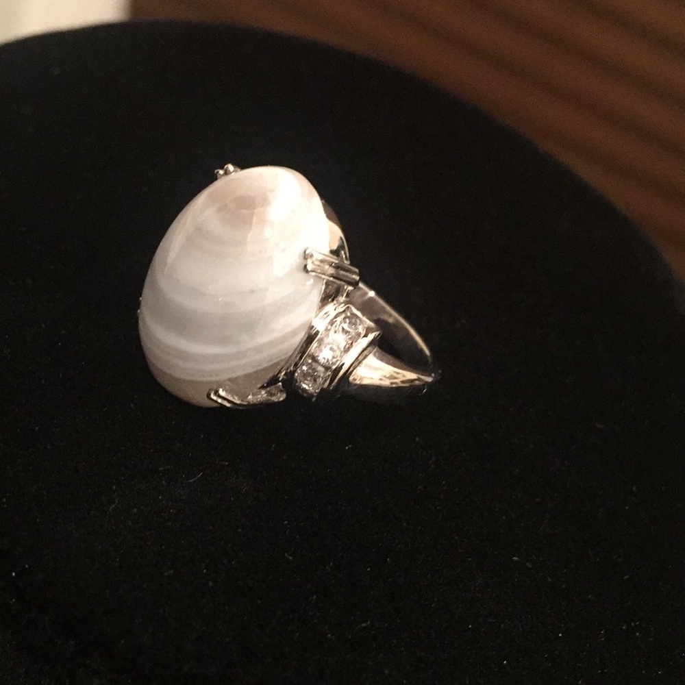 Banded Agate Ring - Picture 4 of 8